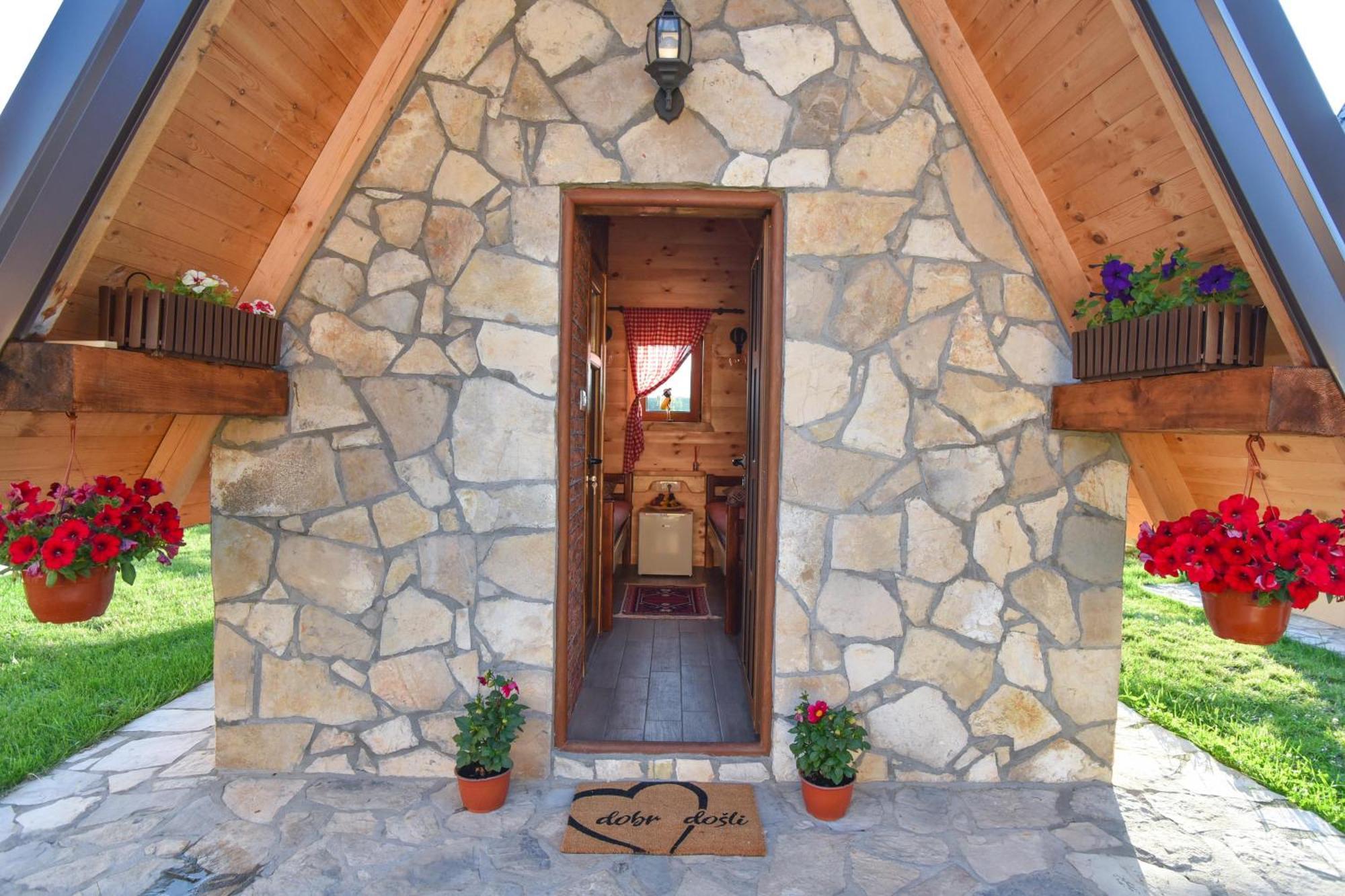 Cottages Big Bear Žabljak Exteriör bild